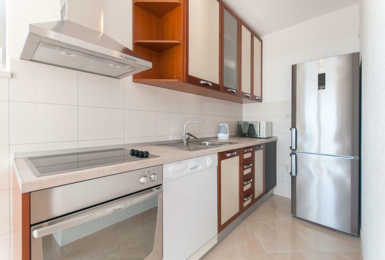 Apartment Ines أوميس المظهر الخارجي الصورة